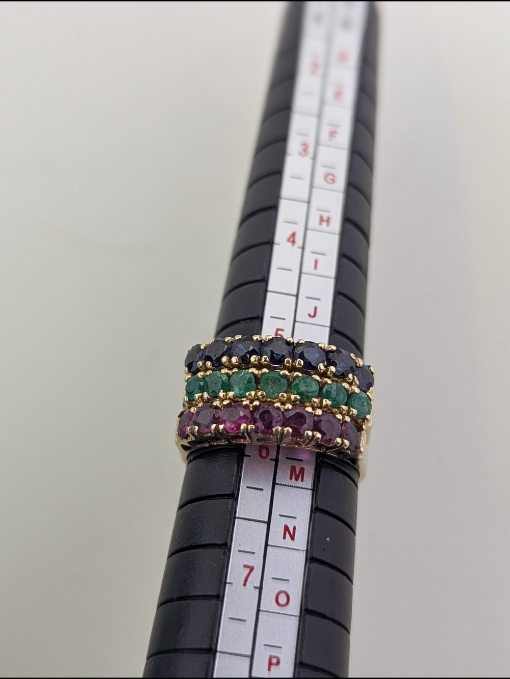 ✨ Vintage 14K Gold Sapphire, Emerald, & Ruby Stackable Ring Set ✨ - Picture 5 of 6